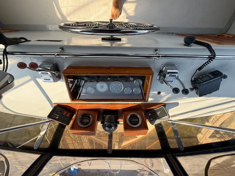 Slide: The Image of Marine Trader Tri-cabin 1986 - 36