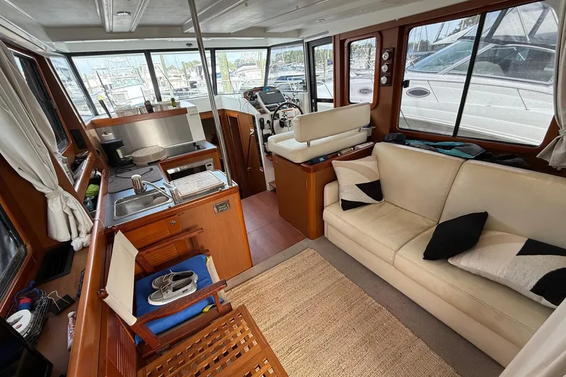 Slide: The Image of Beneteau Swift Trawler 34 - 15