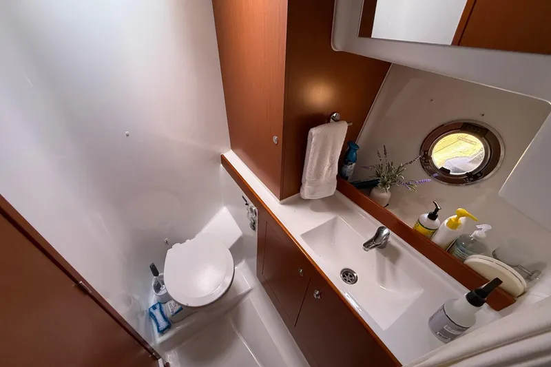 Slide: The Image of Beneteau Swift Trawler 34 - 29