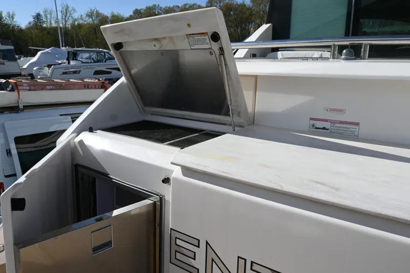 Slide: The Image of Outdoor grill on 2017 Tiara 44 Coupe yacht - 19