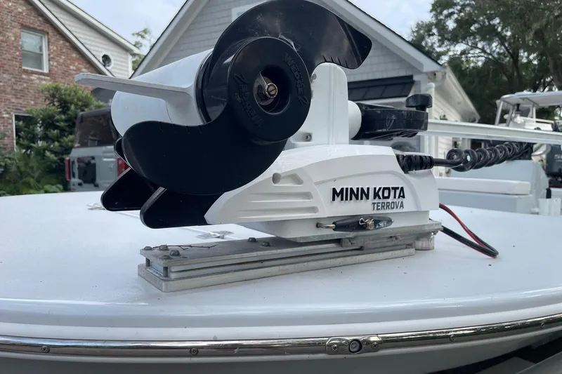 Slide: The Image of Minn Kota Terrova trolling motor on 2023 Riptide 17 Flats boat deck. - 25
