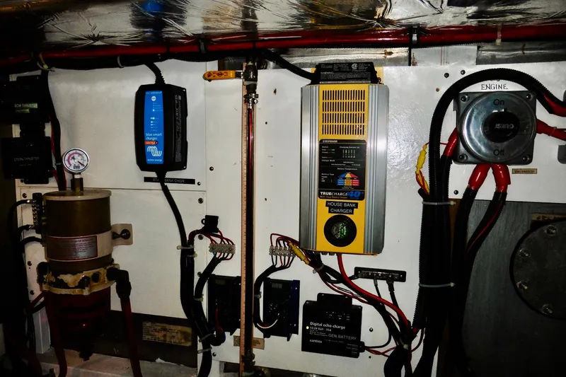 Slide: The Image of Engine room of 2000 Ocean Alexander 423 Classico with electrical components and wiring. - 101