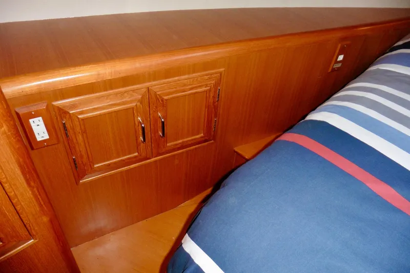 Slide: The Image of Restroom in 1997 Ocean Alexander 426 Classico yacht, featuring compact design and amenities. - 70