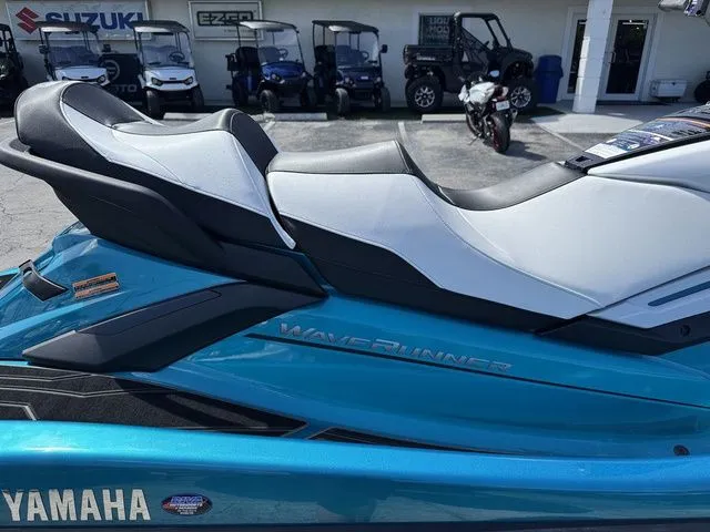 Slide: The Image of Yamaha FX Cruiser HO 2026 - 8