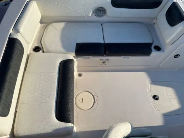 Slide: The Image of Tahoe 2150 Outboard 2016 - 11