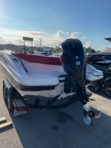 Slide: The Image of Tahoe 2150 Outboard 2016 - 13