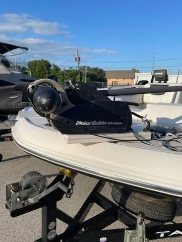 Slide: The Image of Tahoe 2150 Outboard 2016 - 4