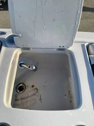 Slide: The Image of Tahoe 2150 Outboard 2016 - 7