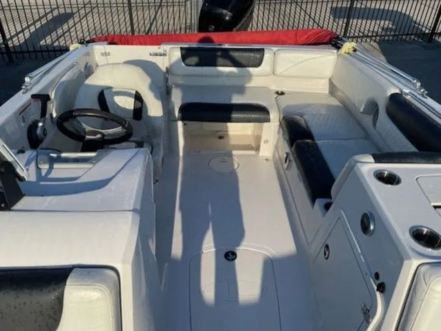 Slide: The Image of Tahoe 2150 Outboard 2016 - 8