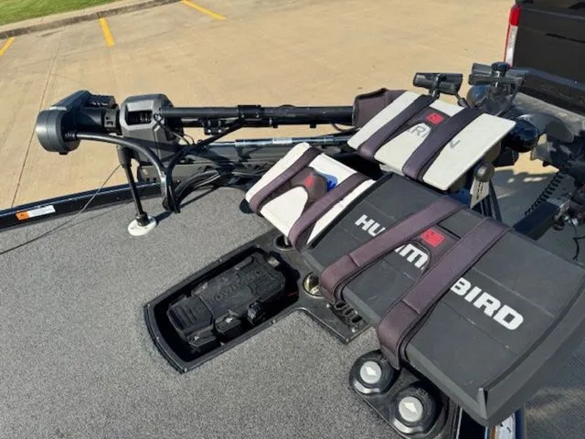 Slide: The Image of Ranger Z520R 2023 - 7