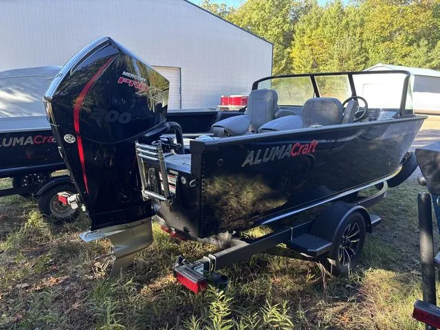 Slide: The Image of Alumacraft Competitor 185X Sport 2026 - 4