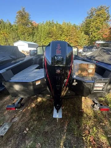 Slide: The Image of Alumacraft Competitor 185X Sport 2026 - 5