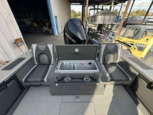 Slide: The Image of Lund 2075 Pro-V Sport 2025 - 15