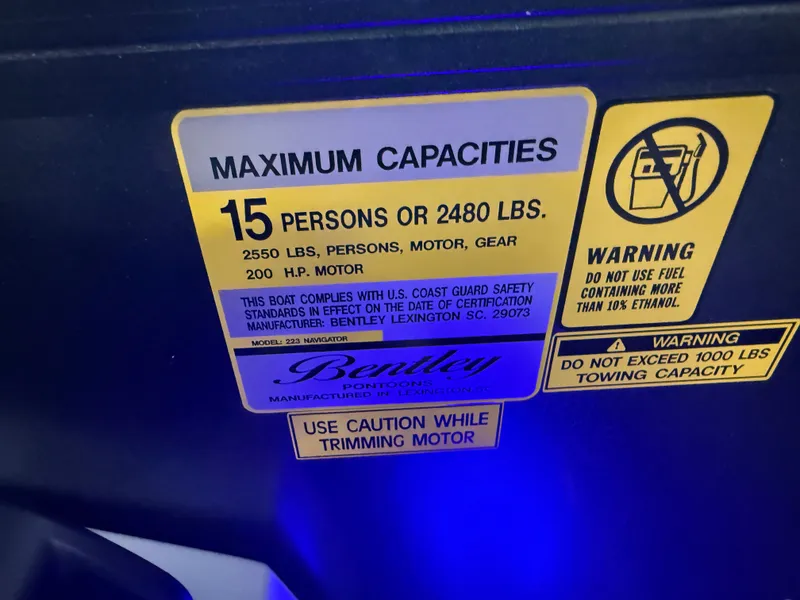 Slide: The Image of Bentley Pontoons Legacy 223 Navigator Quad Lounge Tritoon & Honda 4-Stroke EFI 2026 - 19