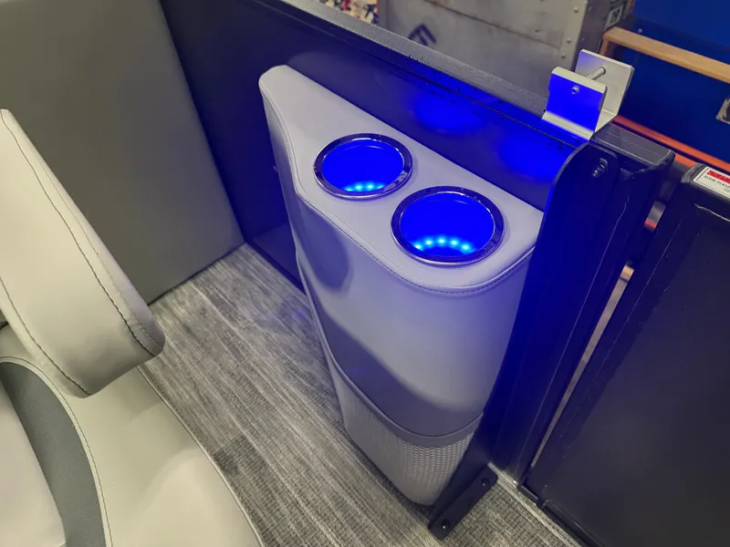 Slide: The Image of Bentley Pontoons Legacy 223 Navigator Quad Lounge Tritoon & Honda 4-Stroke EFI 2026 - 25