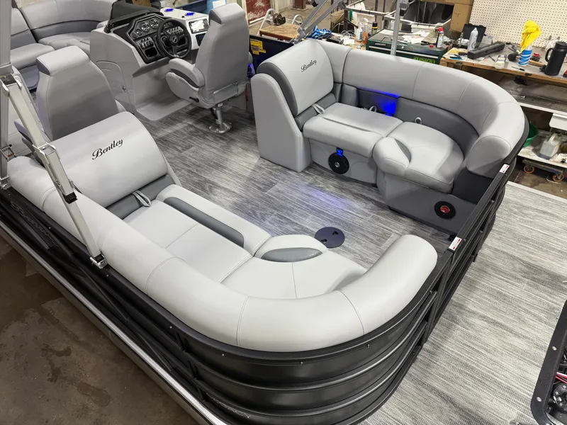 Slide: The Image of Bentley Pontoons Legacy 223 Navigator Quad Lounge Tritoon & Honda 4-Stroke EFI 2026 - 4