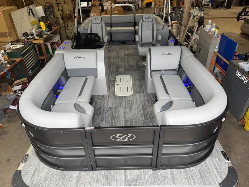 Slide: The Image of Bentley Pontoons Legacy 223 Navigator Quad Lounge Tritoon & Honda 4-Stroke EFI 2026 - 47