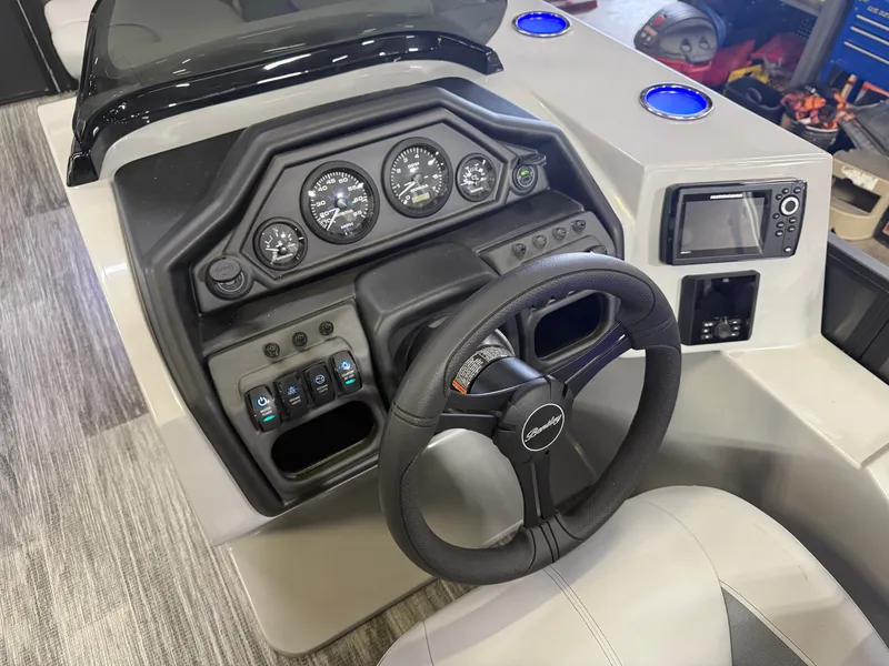 Slide: The Image of Bentley Pontoons Legacy 220 Navigator DL Quad Lounge 2026 - 13