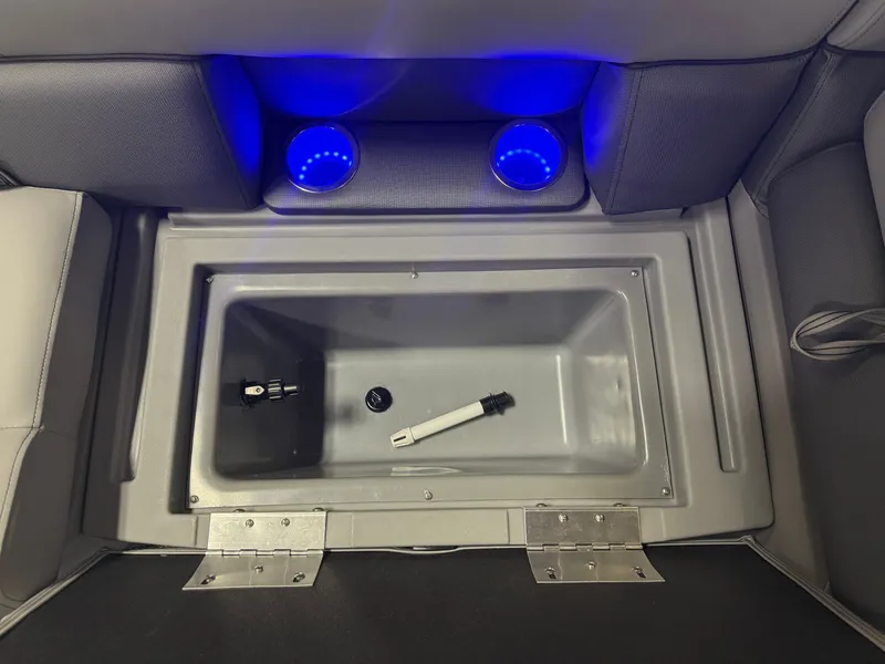 Slide: The Image of Bentley Pontoons Legacy 220 Navigator DL Quad Lounge 2026 - 25