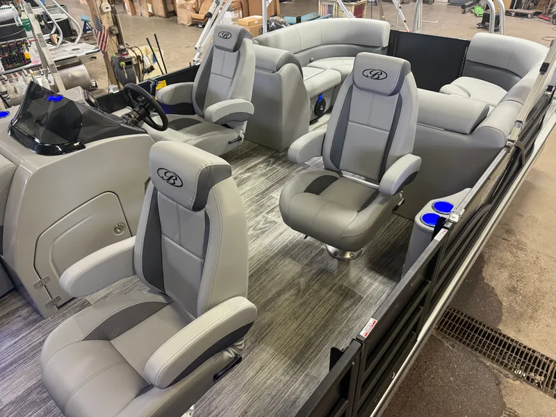 Slide: The Image of Bentley Pontoons Legacy 220 Navigator DL Quad Lounge 2026 - 3