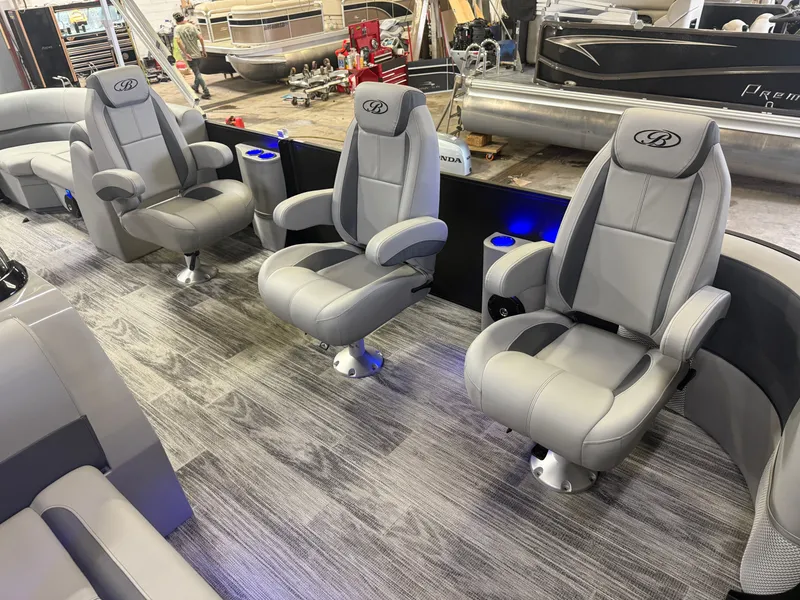 Slide: The Image of Bentley Pontoons Legacy 220 Navigator DL Quad Lounge 2026 - 31