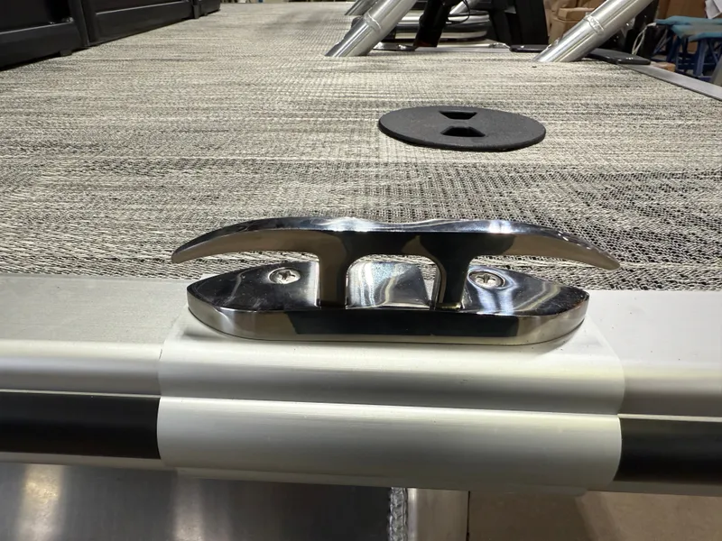 Slide: The Image of Bentley Pontoons Legacy 220 Navigator DL Quad Lounge 2026 - 38