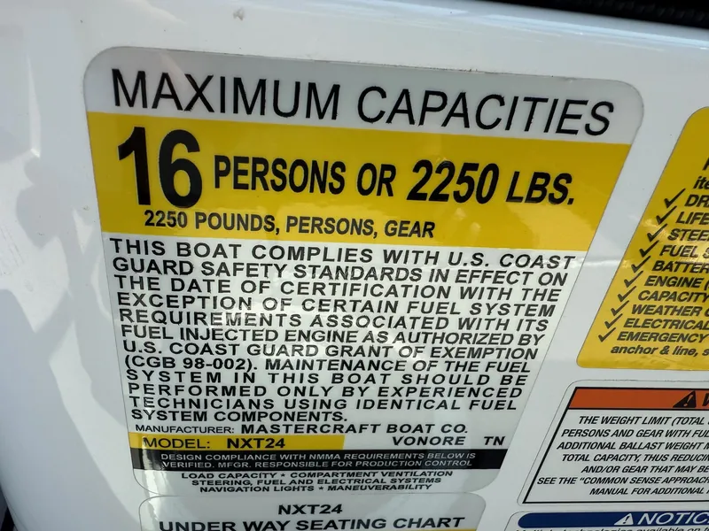 Slide: The Image of MasterCraft NXT24 2021 - 16