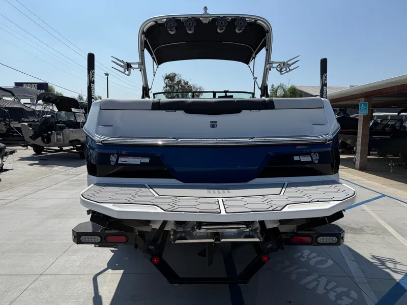 Slide: The Image of MasterCraft NXT24 2021 - 5