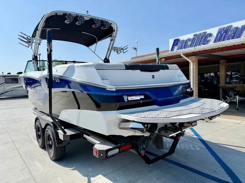 Slide: The Image of MasterCraft NXT24 2021 - 6