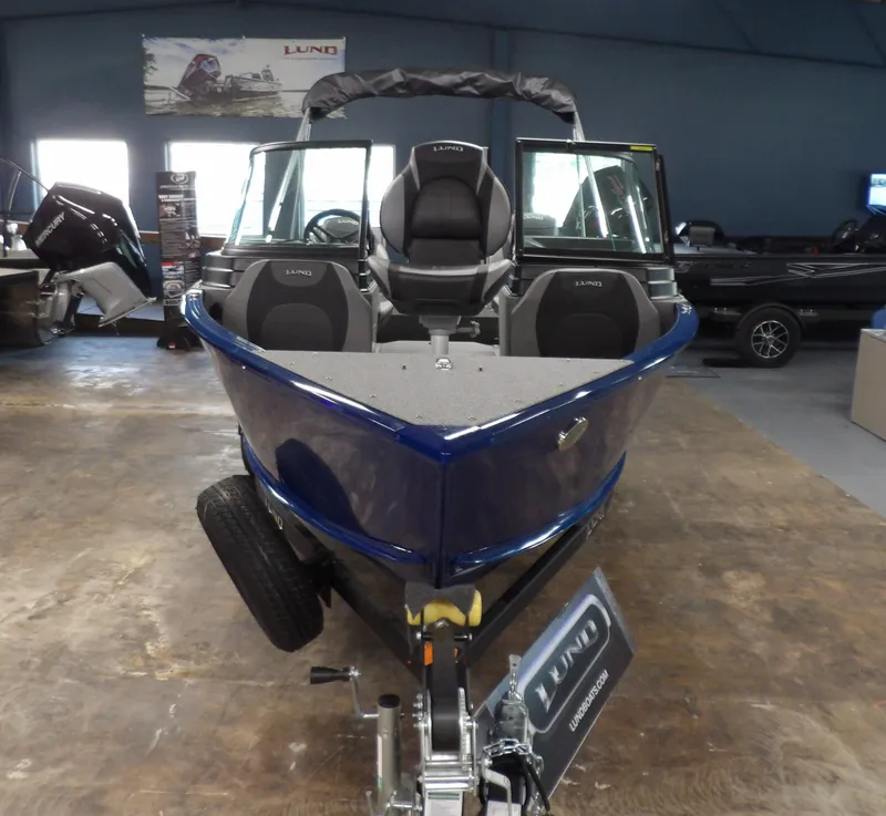 Slide: The Image of Lund 1775 Adventure Sport 2026 - 3