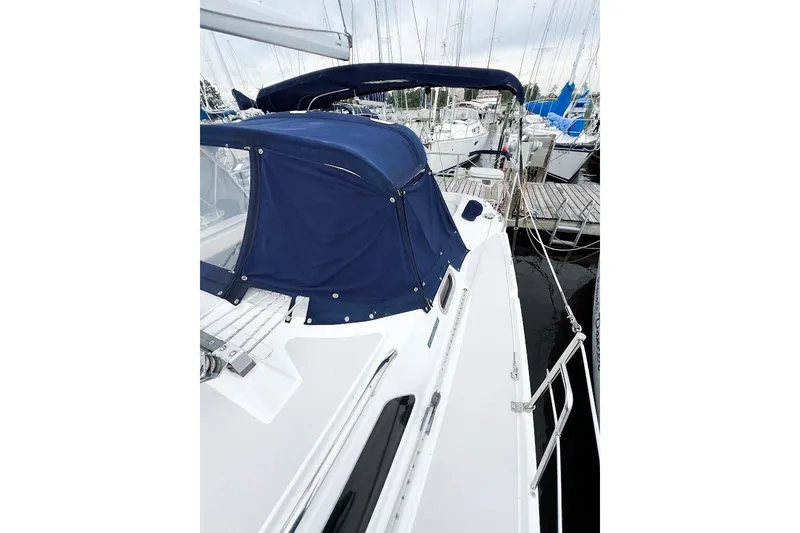 Slide: The Image of View looking aft around dodger - 32