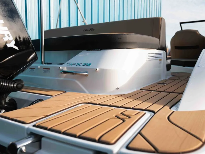 Slide: The Image of Sea Ray SPX 210 Outboard 2026 - 18