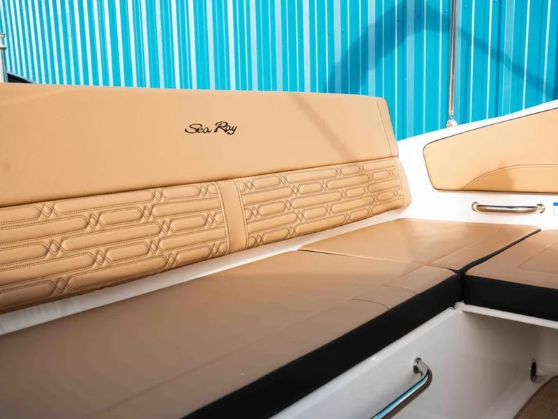 Slide: The Image of Sea Ray SPX 210 Outboard 2026 - 8