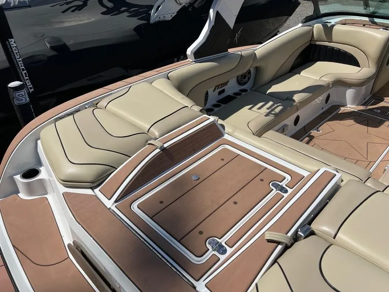 Slide: The Image of MB F22 TOMCAT 2022 - 6