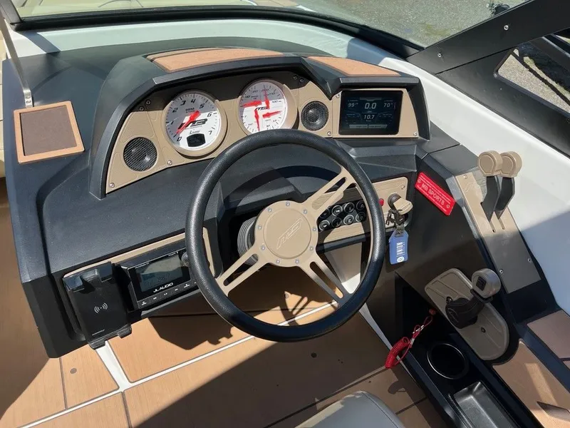 Slide: The Image of MB F22 TOMCAT 2022 - 9