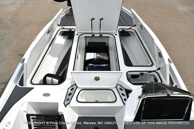 Slide: The Image of Ranger Z520R Traction Mat Interior 2026 - 11