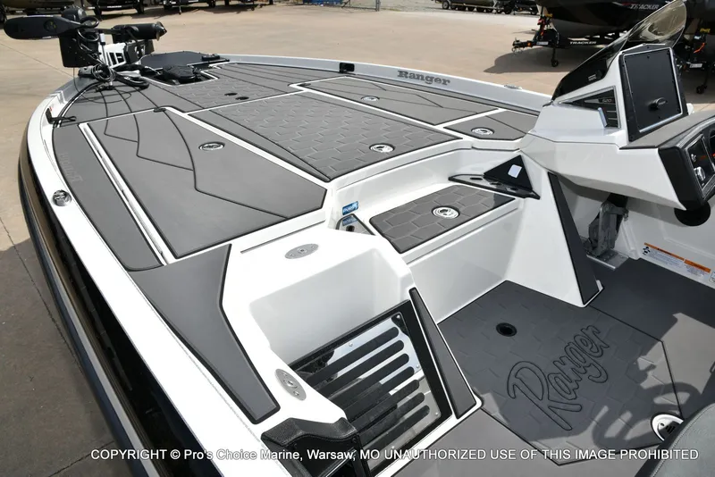 Slide: The Image of Ranger Z520R Traction Mat Interior 2026 - 14