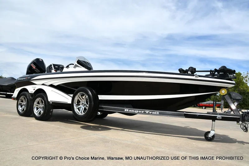 Slide: The Image of Ranger Z520R Traction Mat Interior 2026 - 80