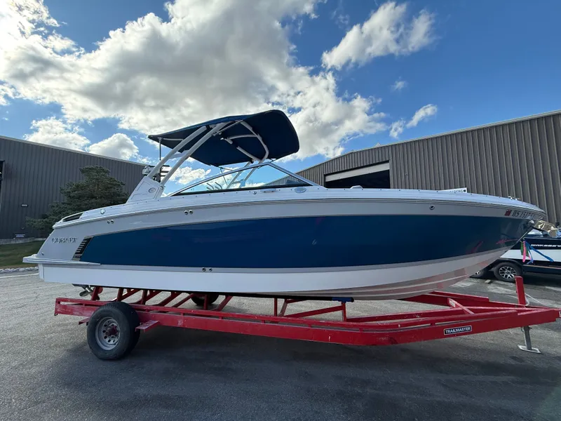 Slide: The Image of Cobalt R8 Surf 2022 - 97