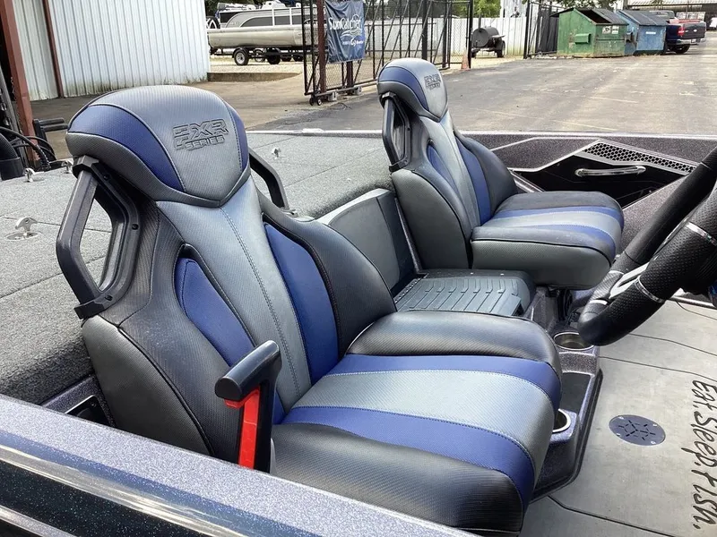 Slide: The Image of Skeeter FXR20 Select 2022 - 14