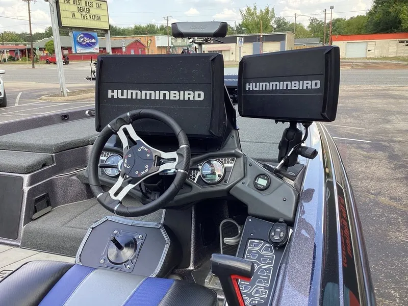 Slide: The Image of Skeeter FXR20 Select 2022 - 17