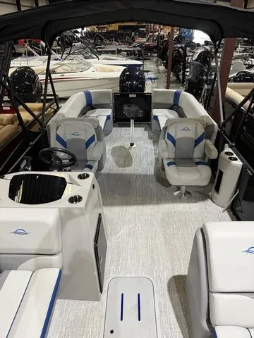 Slide: The Image of SunCatcher Select 324RC W/Yamaha 250 "SHO" No Trailer 2025 - 10