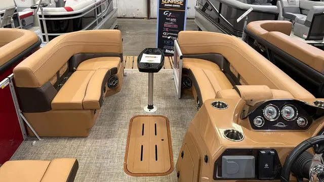 Slide: The Image of SunCatcher Fusion 324SS W/Yamaha 250 "SHO" No Trailer 2025 - 13