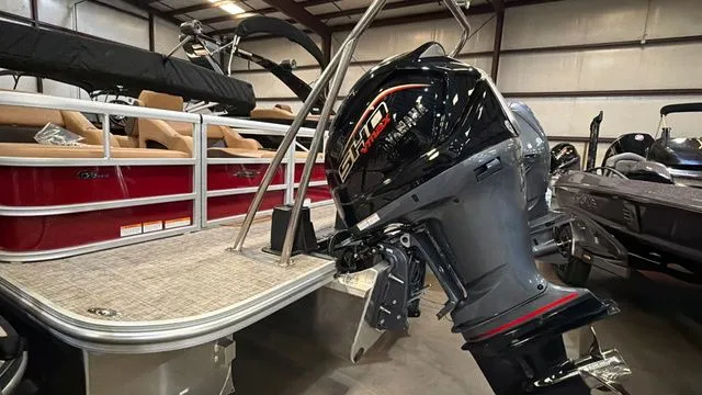 Slide: The Image of SunCatcher Fusion 324SS W/Yamaha 250 "SHO" No Trailer 2025 - 5