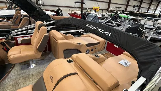 Slide: The Image of SunCatcher Fusion 324SS W/Yamaha 250 "SHO" No Trailer 2025 - 6