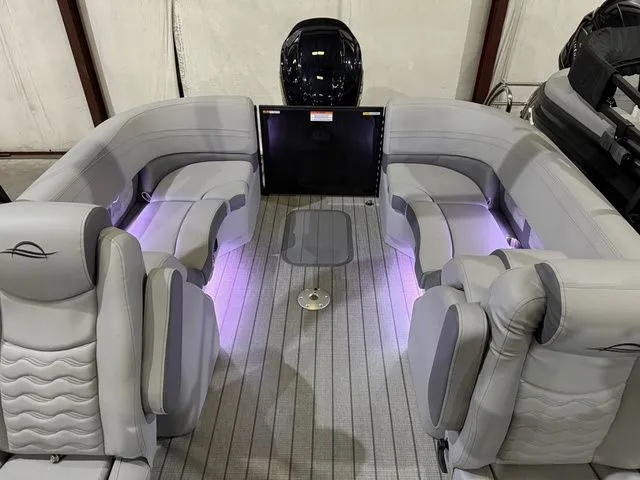 Slide: The Image of SunCatcher Fusion 322RC W/Yamaha 250 "SHO" No Trailer 2025 - 7