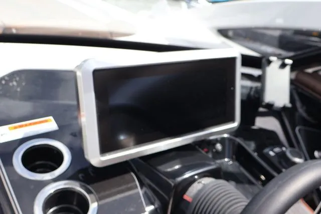 Slide: The Image of Yamaha 275SE-POWDER BLUE-ALUMINUM 2025 - 19