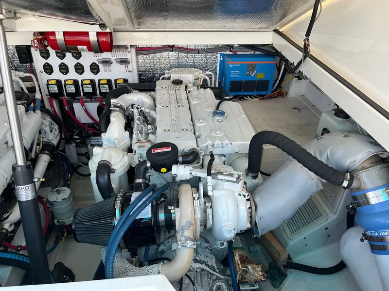 Slide: The Image of Cabo 31 Express 2000 - 50