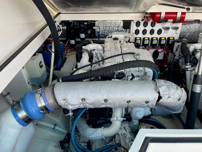 Slide: The Image of Cabo 31 Express 2000 - 51