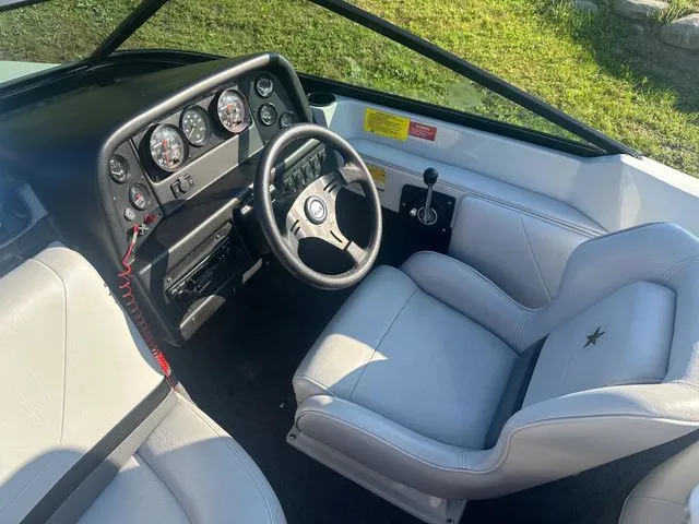 Slide: The Image of MasterCraft ProStar 1991 - 15